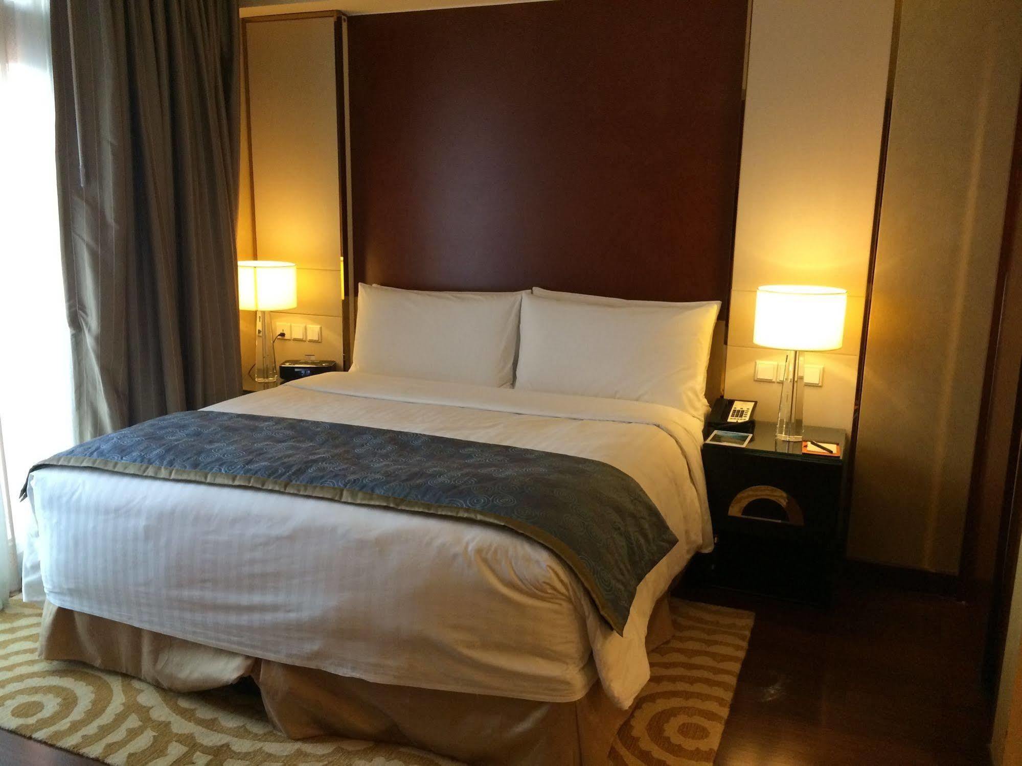 The Imperial Mansion, - Marriott Executive 5* Beijing
